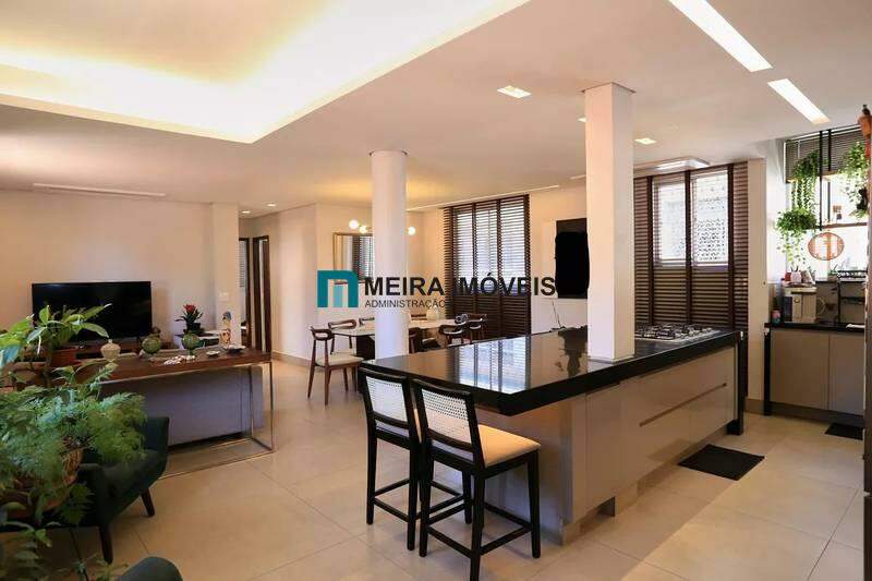 Apartamento, 5 quartos, 230 m² - Foto 1