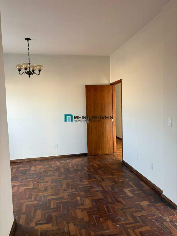 Casa, 6 quartos, 310 m² - Foto 19
