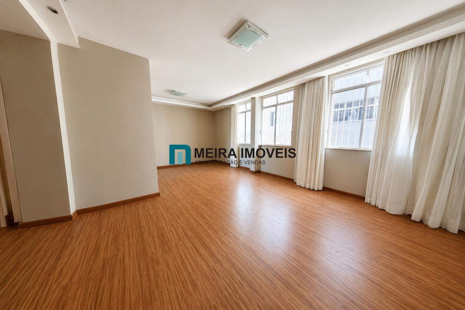 Apartamento, 3 quartos, 117 m² - Foto 2