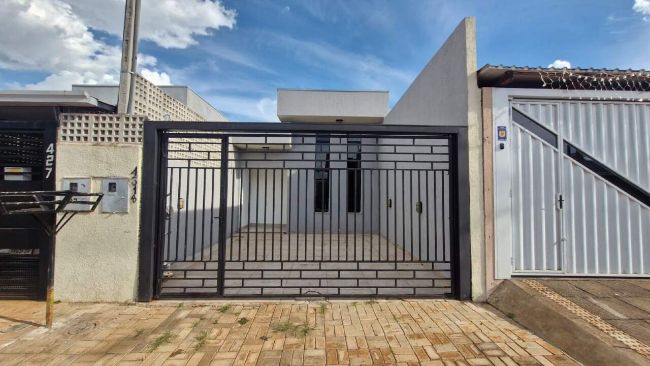 Casa à venda no Esmeralda: 