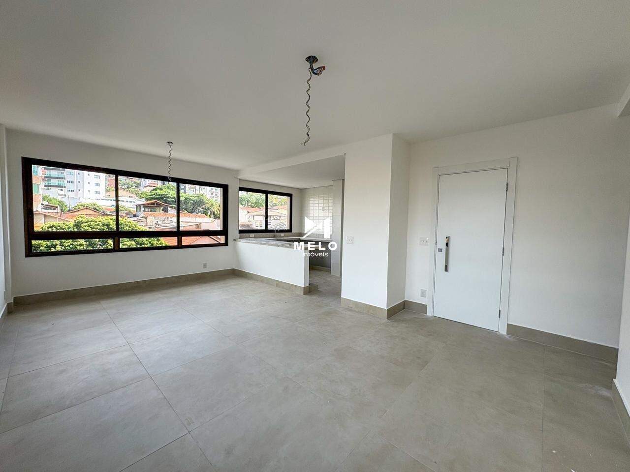 Apartamento à venda no Barreiro: 