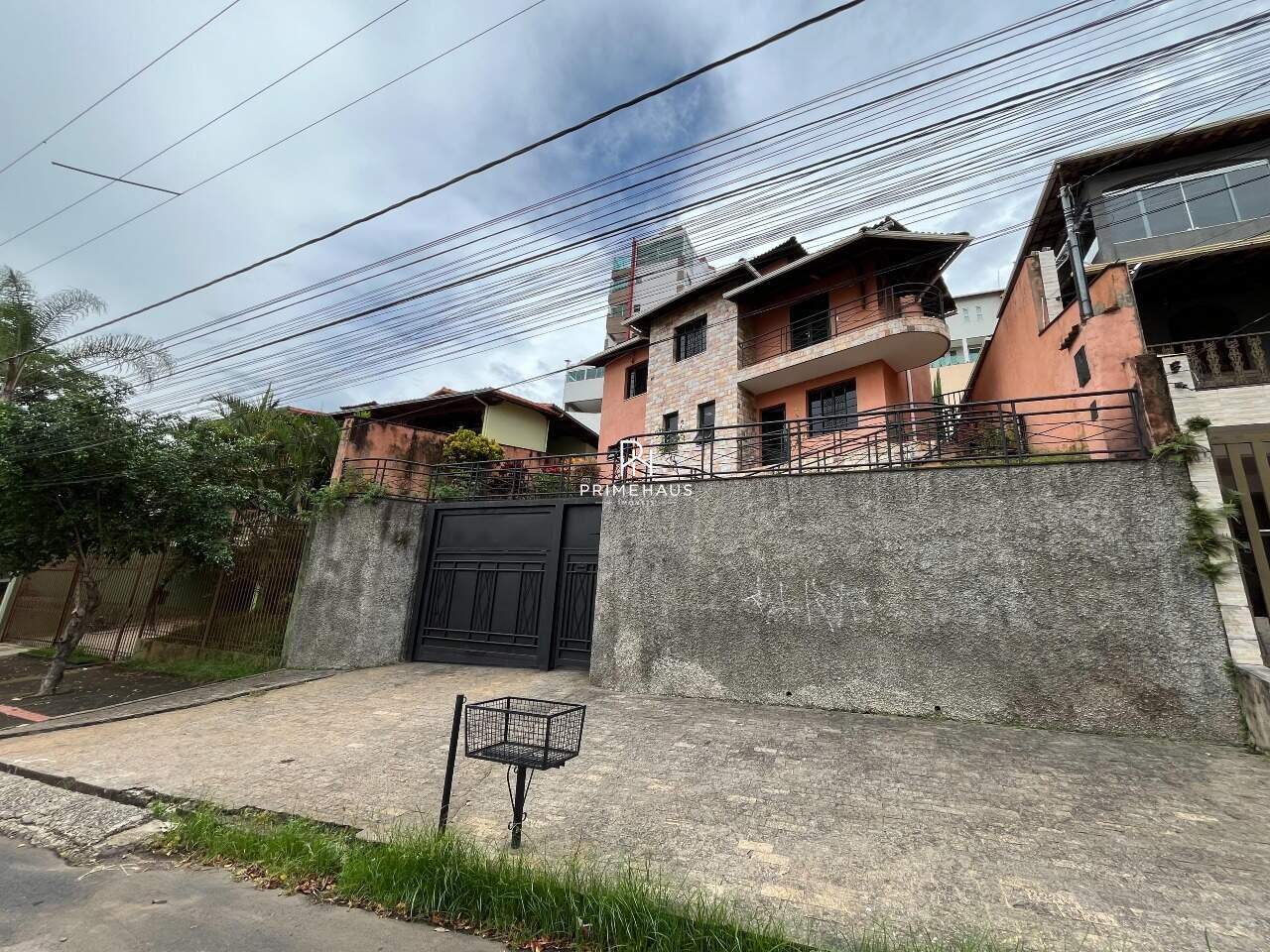 Casa à venda no Jardim Riacho das Pedras: 