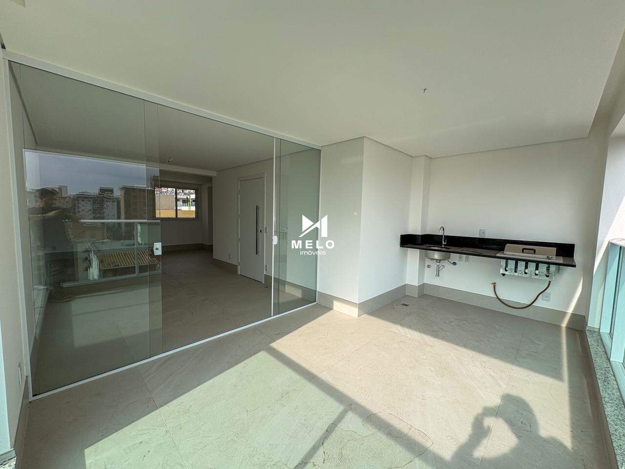 Apartamento à venda no Castelo: 