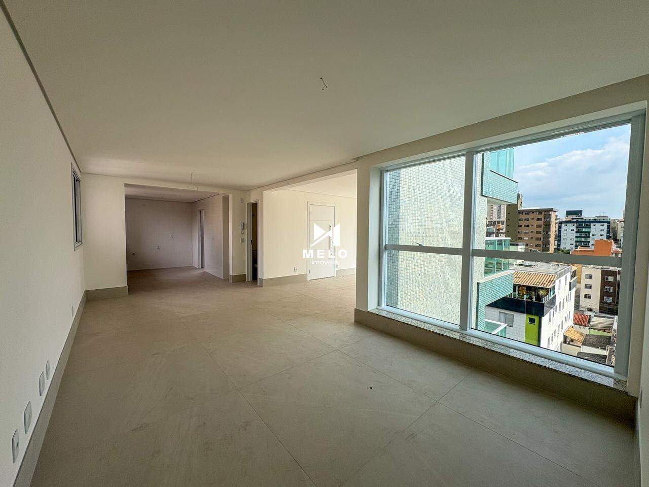 Apartamento à venda no Castelo: 