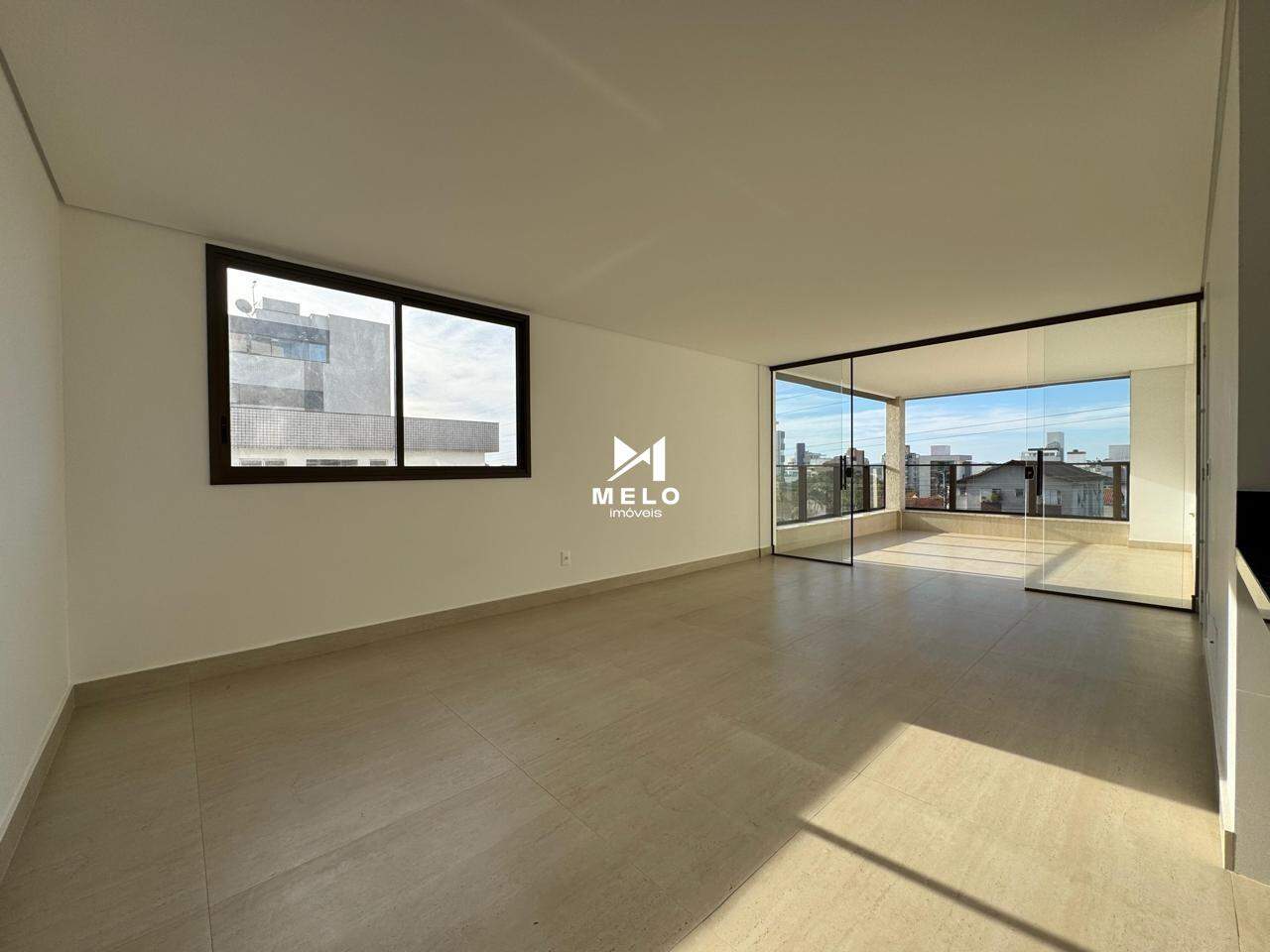 Apartamento à venda no Castelo: 