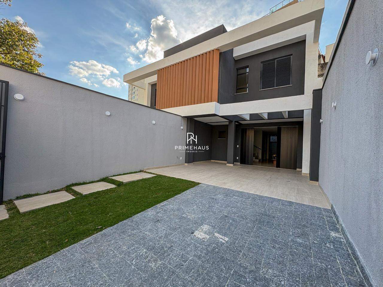 Casa, 3 quartos, 180 m² - Foto 2