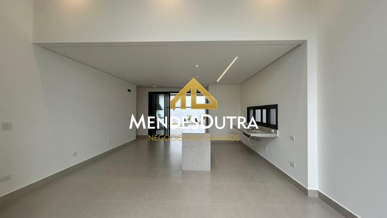 Casa em condomínio à venda no Santa Rosa: 