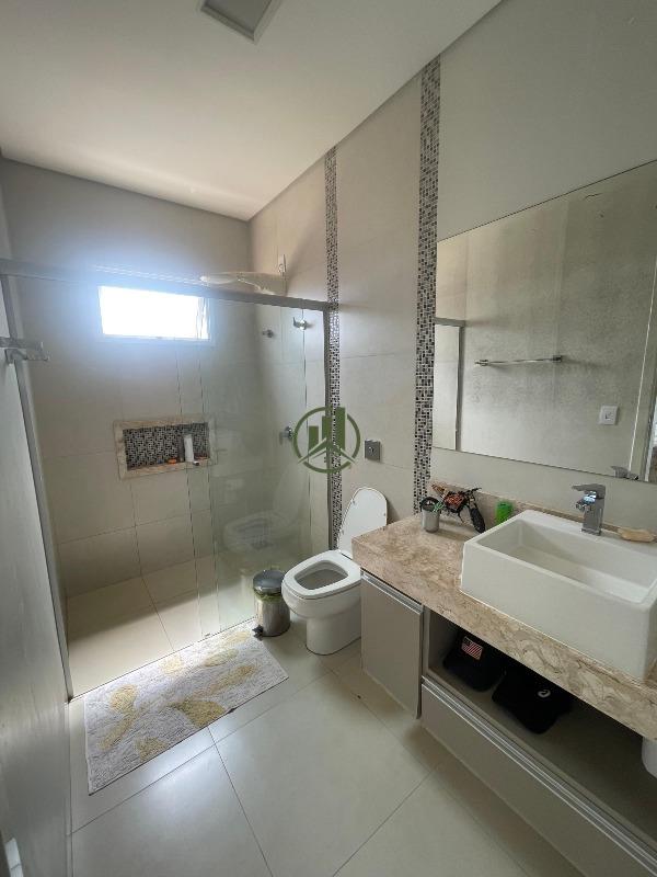 Casa à venda no Parque das Mangueiras: 