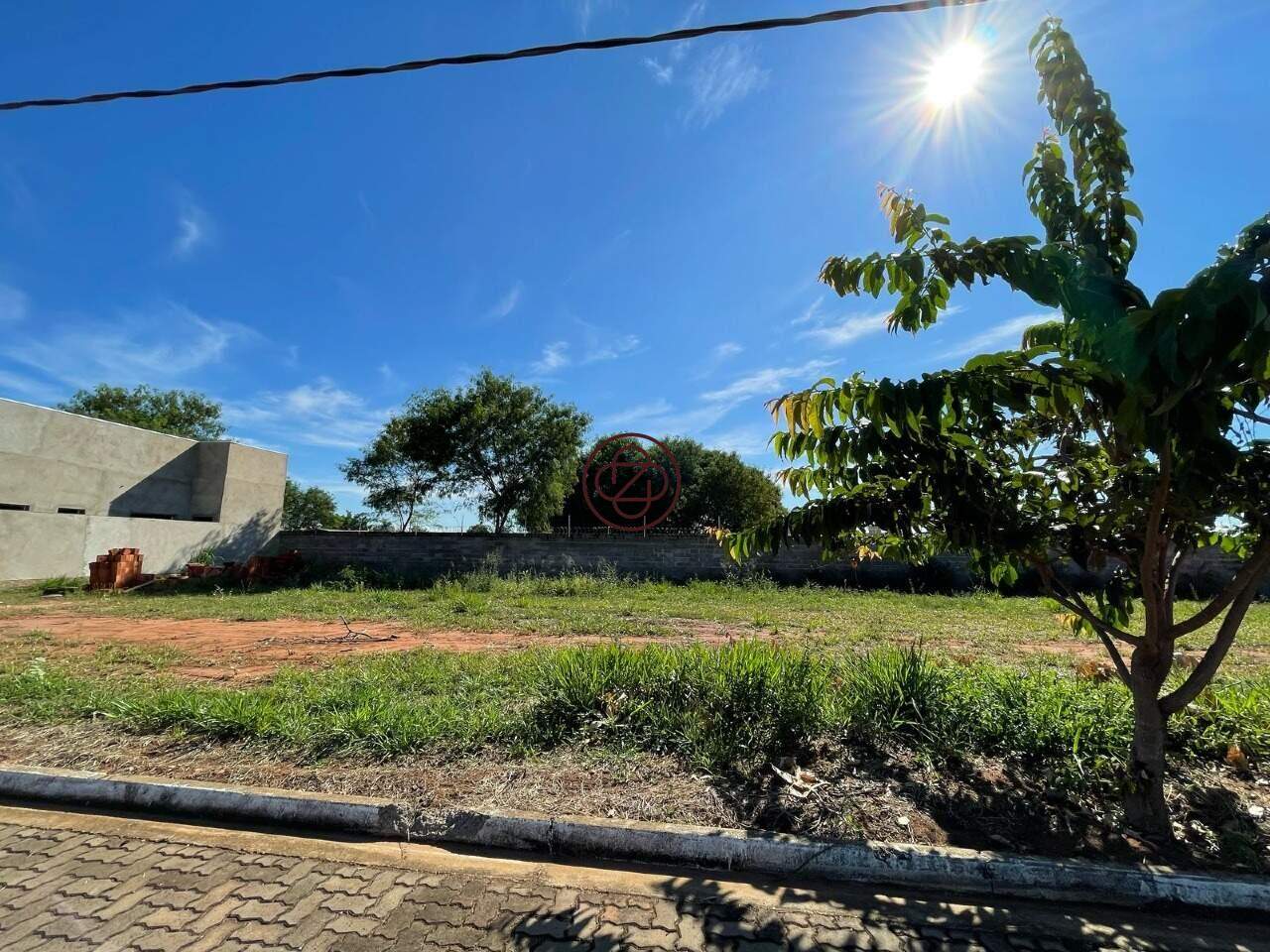 Terreno à venda no Jardim Alvorada: 