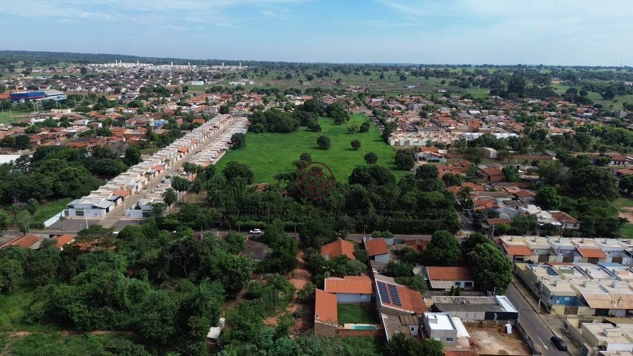 Área à venda no Santa Luzia: 