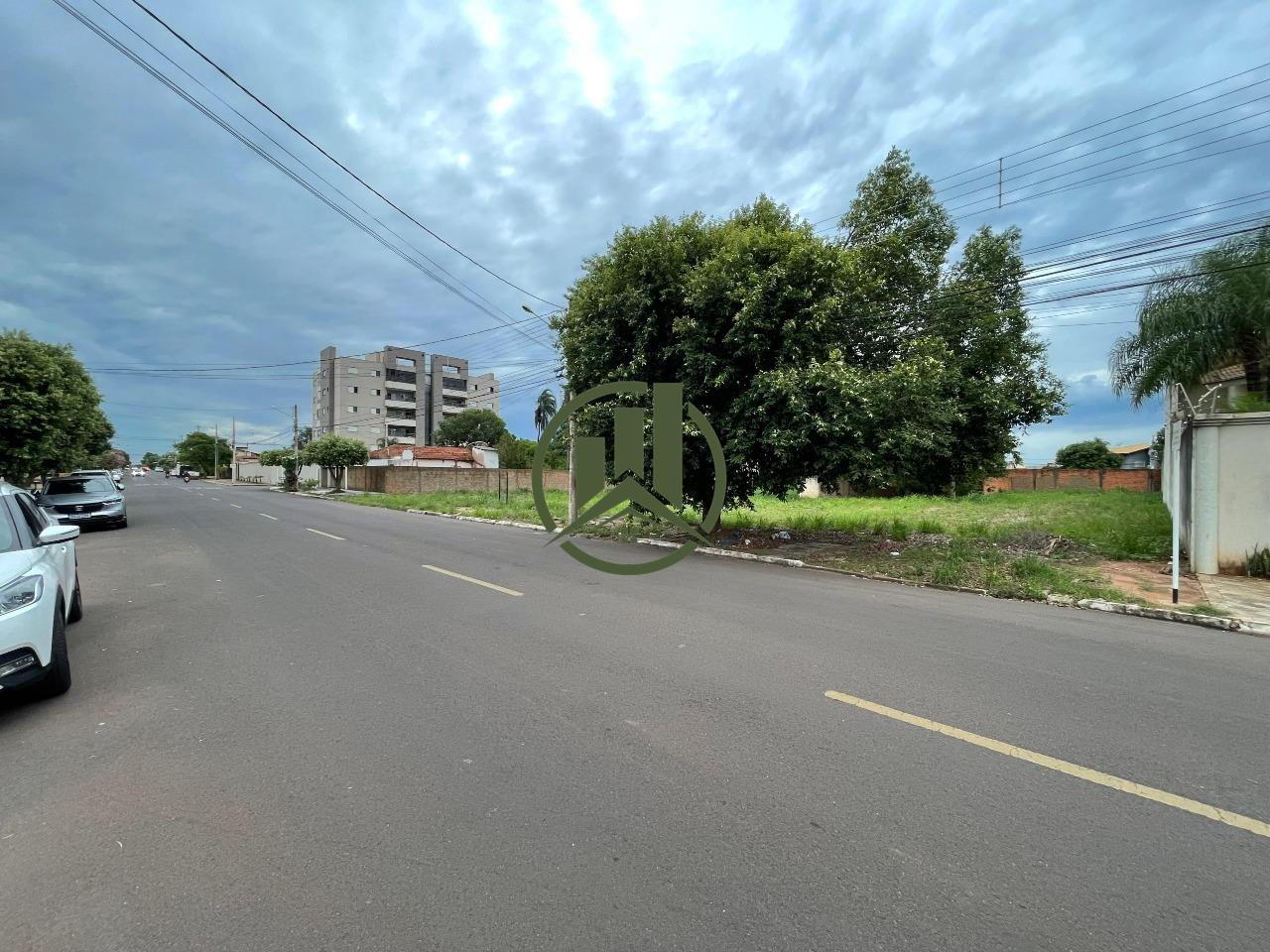 Terreno à venda no Jardim Primaveril: 