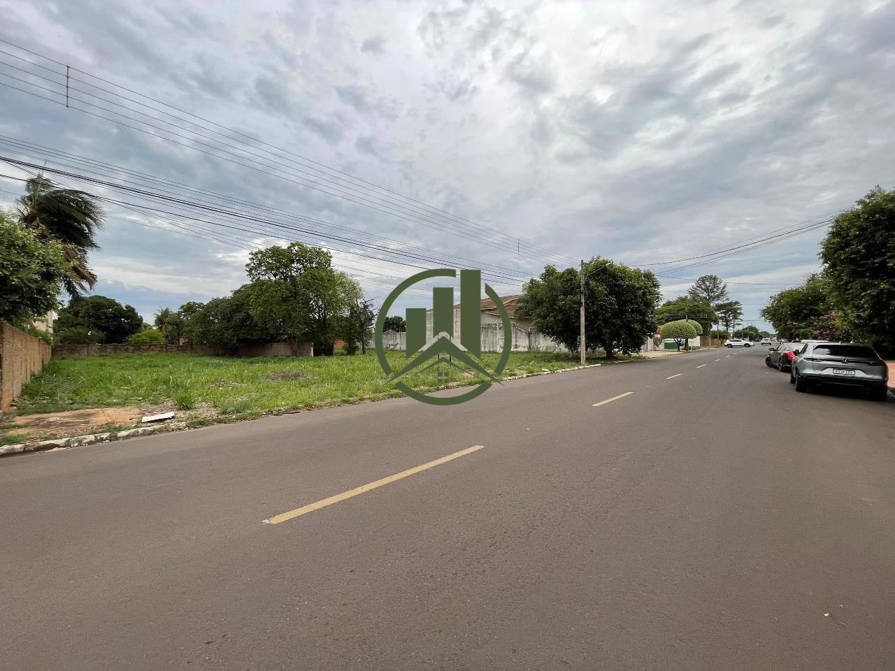 Terreno à venda no Jardim Primaveril: 