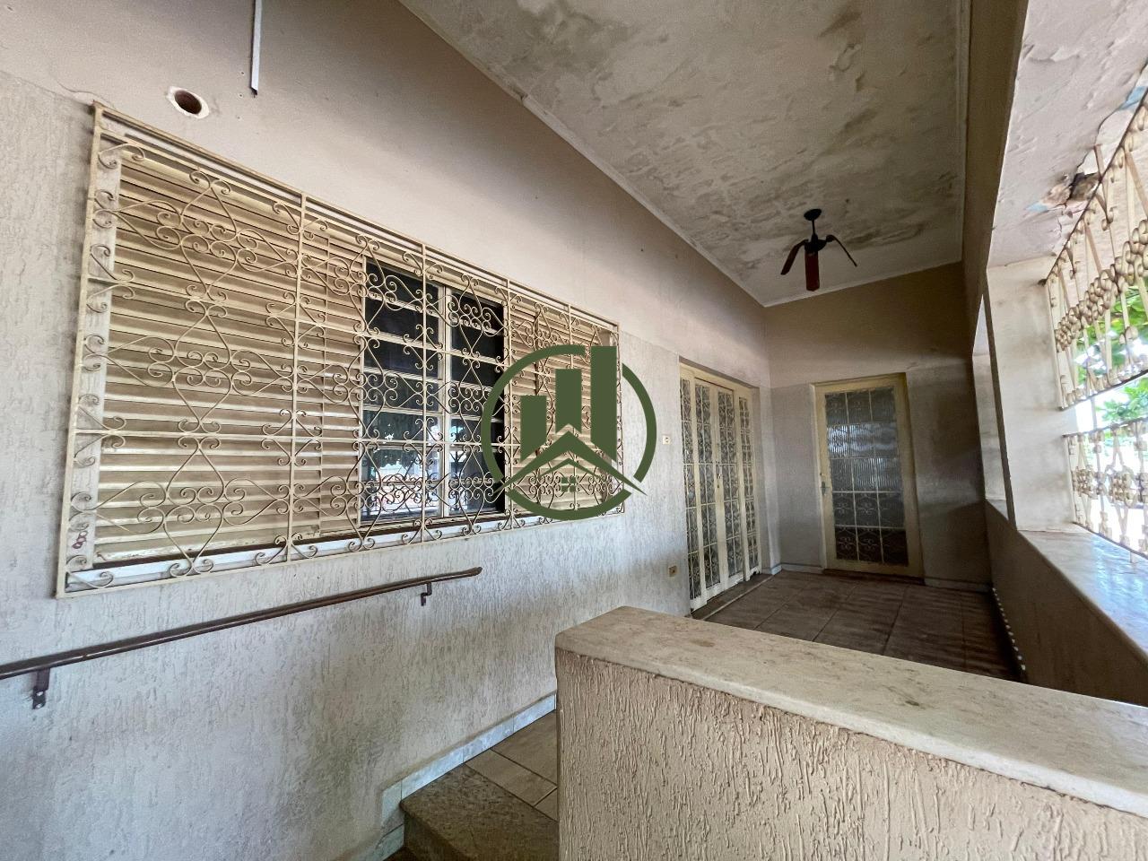 Casa à venda no Centro: 