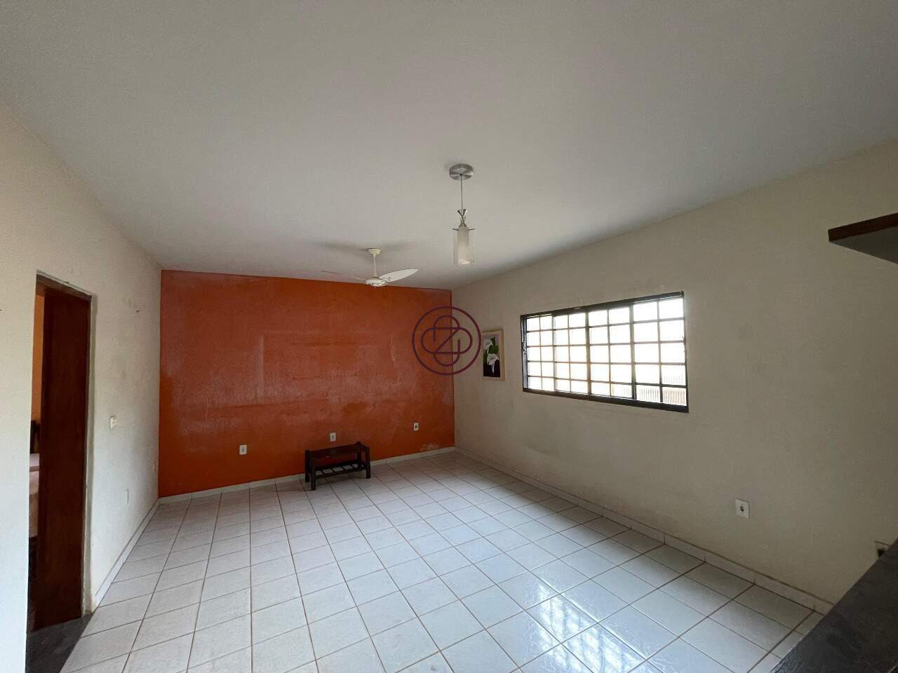 Casa à venda no Santos Dumont: 