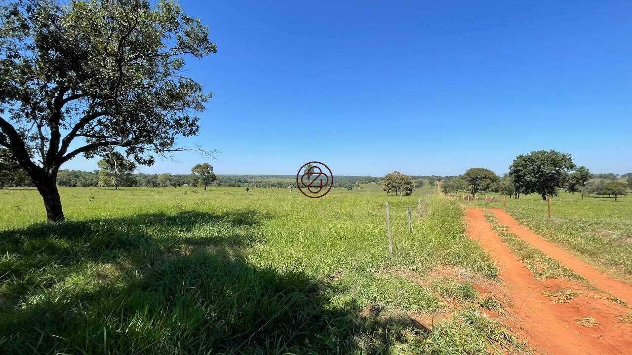 Sítio à venda no ZONA RURAL : 