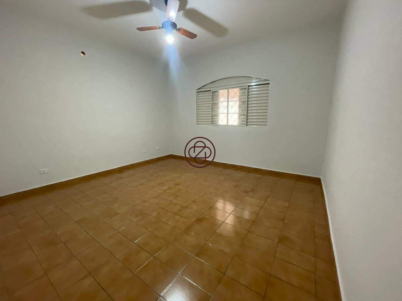 Casa para aluguel no Jardim Alvorada: 