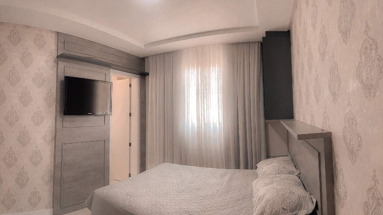 Apartamento à venda no Meia Praia: Suíte 02