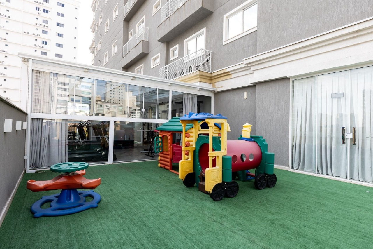 Apartamento Garden à venda no Meia Praia: 