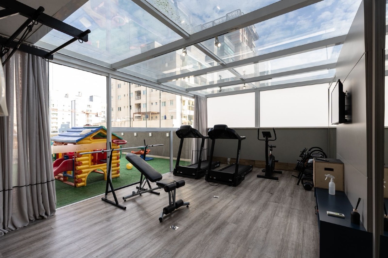 Apartamento Garden à venda no Meia Praia: 