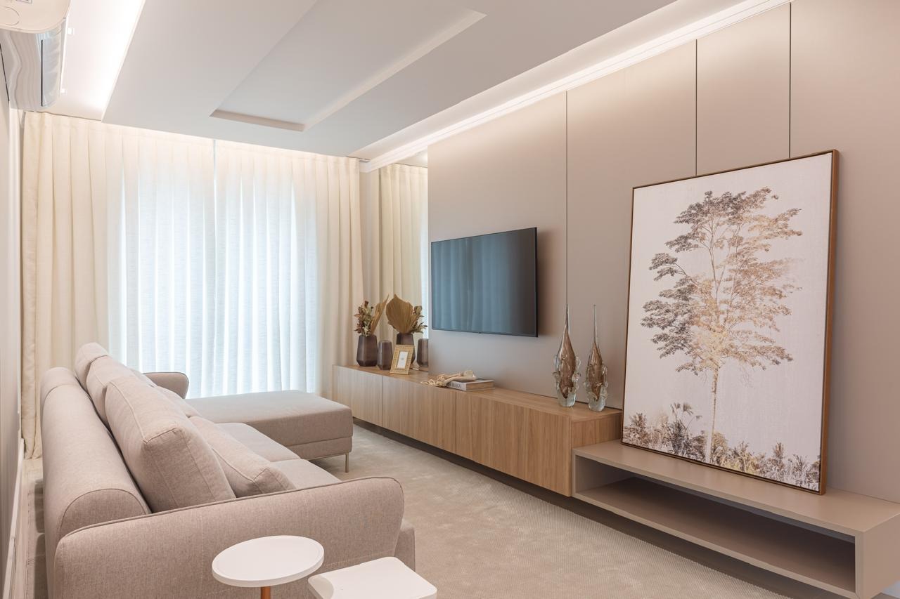 Cobertura à venda no Meia Praia: 