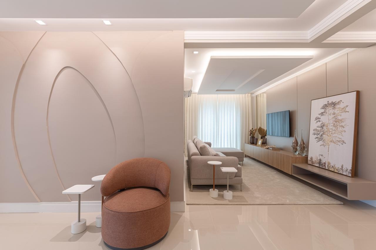 Cobertura à venda no Meia Praia: 