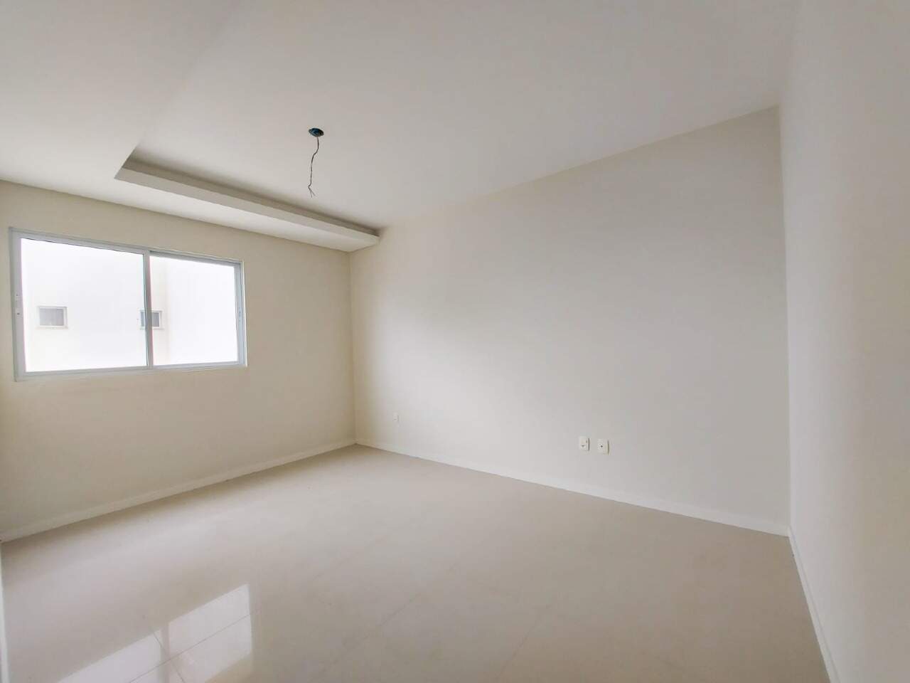 Apartamento à venda no Meia Praia: Suíte Máster