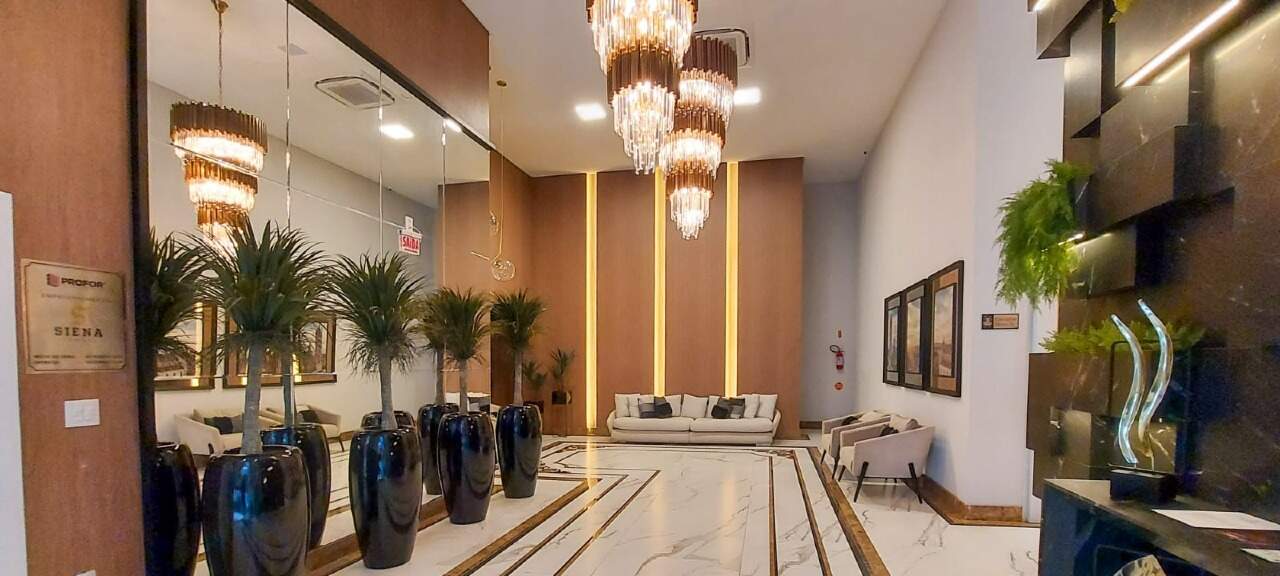 Apartamento à venda no Meia Praia: 