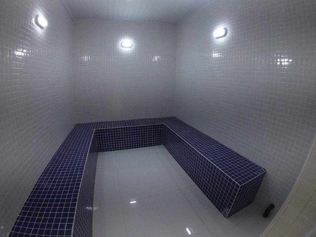 Apartamento à venda no Meia Praia: Sauna