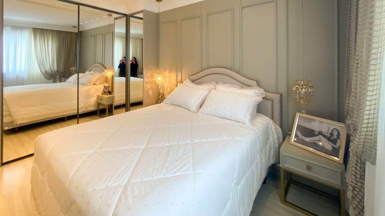 Apartamento à venda no Meia Praia: Suíte 01