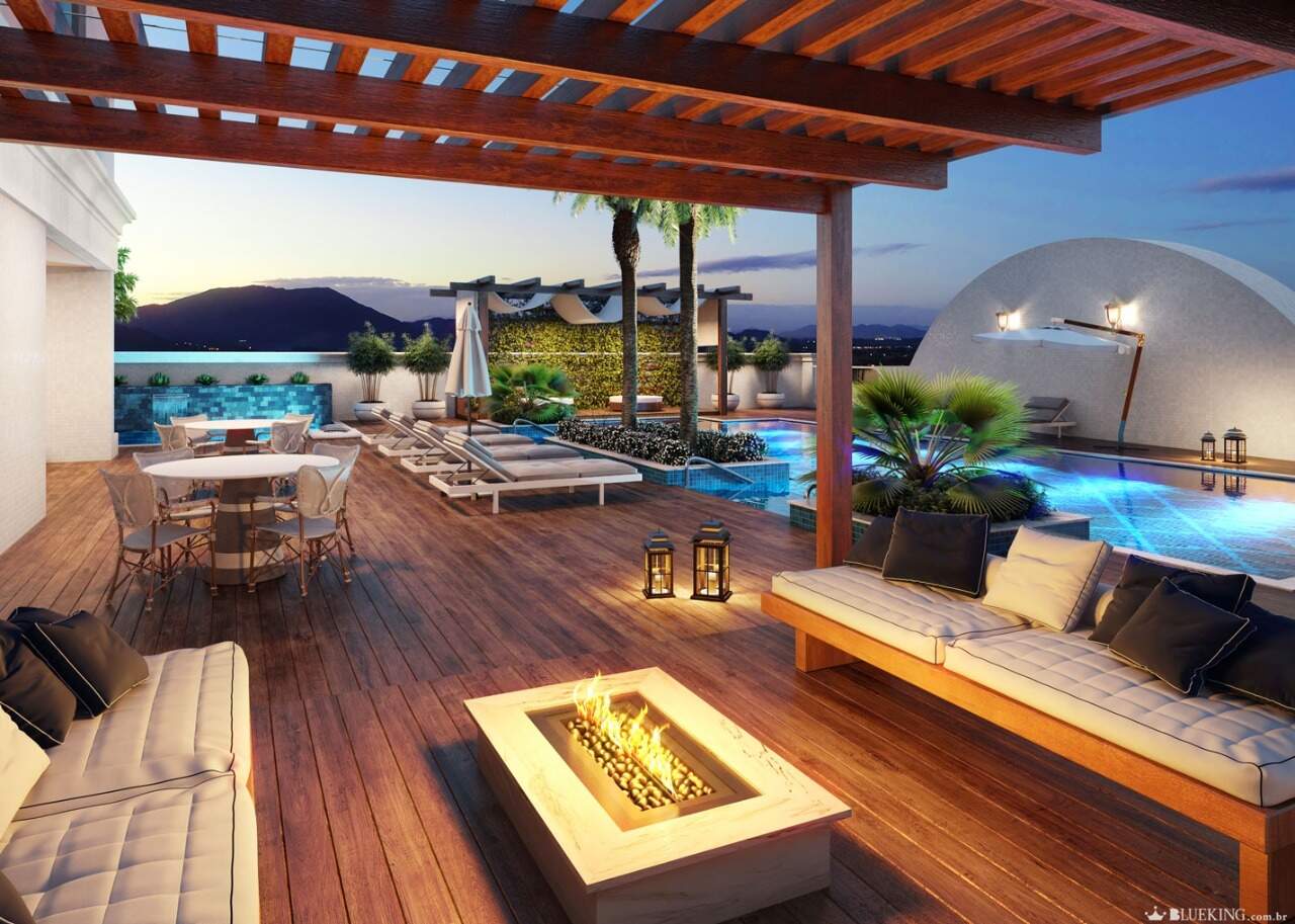 Apartamento à venda no Meia Praia: estar externo