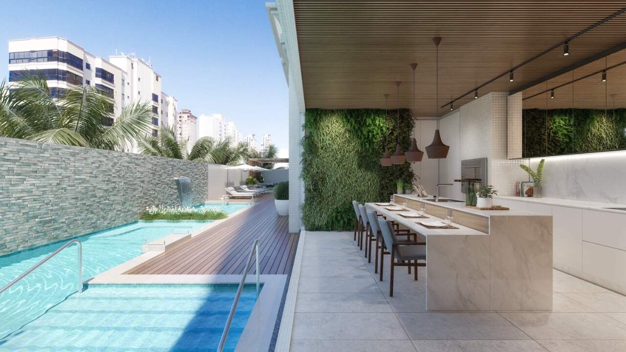 Apartamento à venda no Meia Praia: Piscina