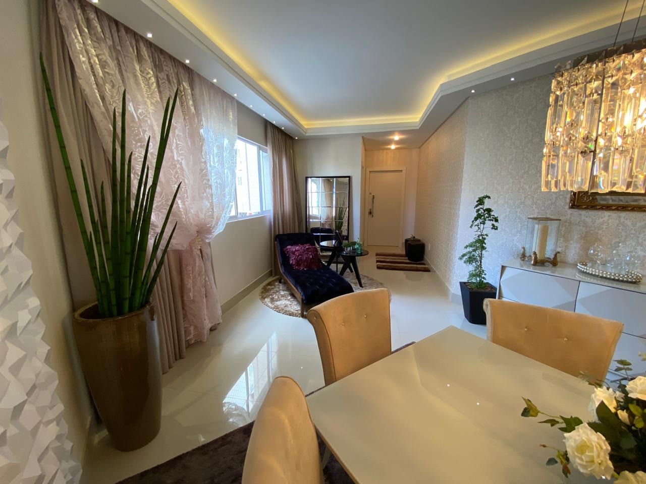 Apartamento à venda no Meia Praia: 