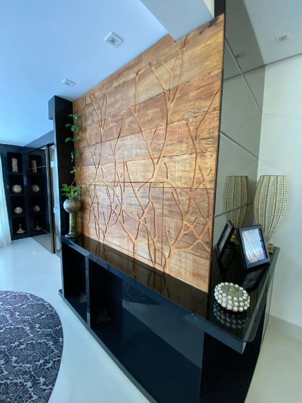 Apartamento à venda no Meia Praia: 