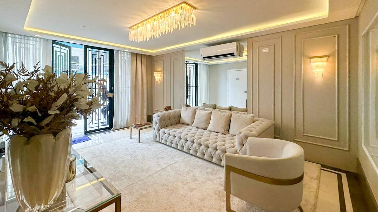 Apartamento à venda no Centro: Hall de entrada 