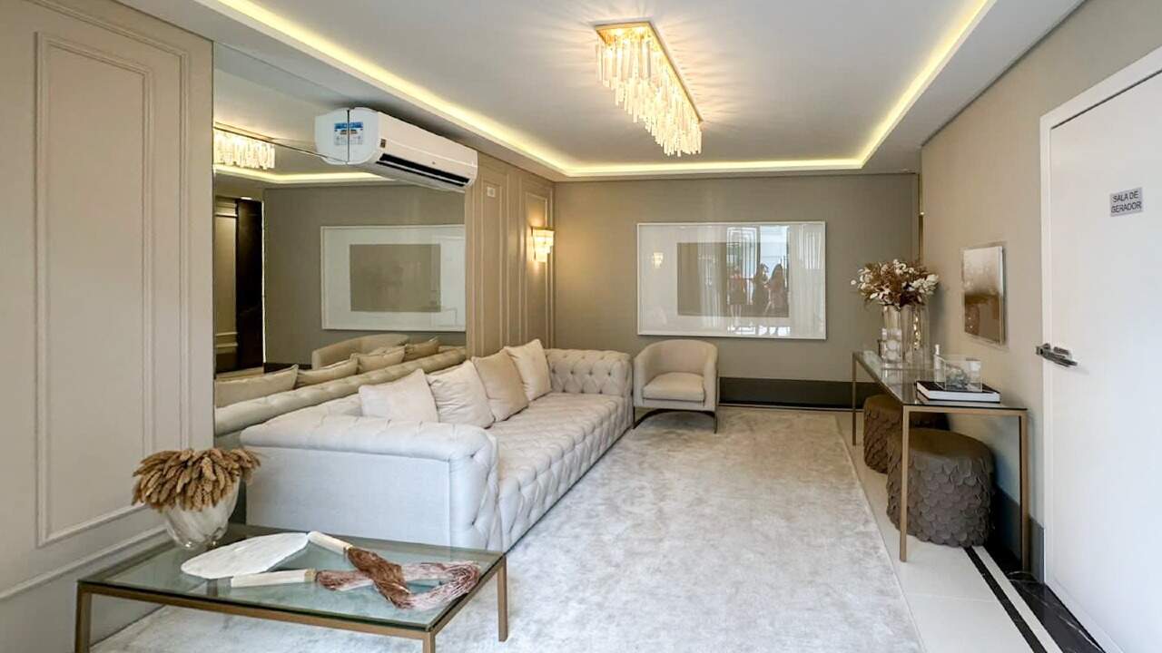 Apartamento à venda no Centro: Hall de entrada