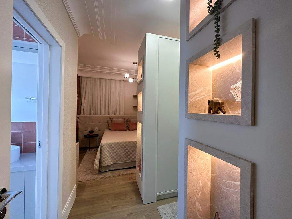 Apartamento à venda no Meia Praia: Suíte 02