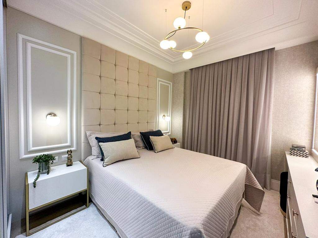 Apartamento à venda no Meia Praia: Suíte 03