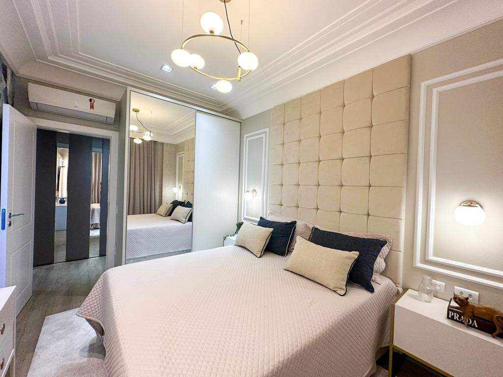 Apartamento à venda no Meia Praia: Suíte 03