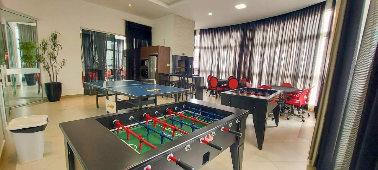 Apartamento à venda no Meia Praia: Sala de jogos 