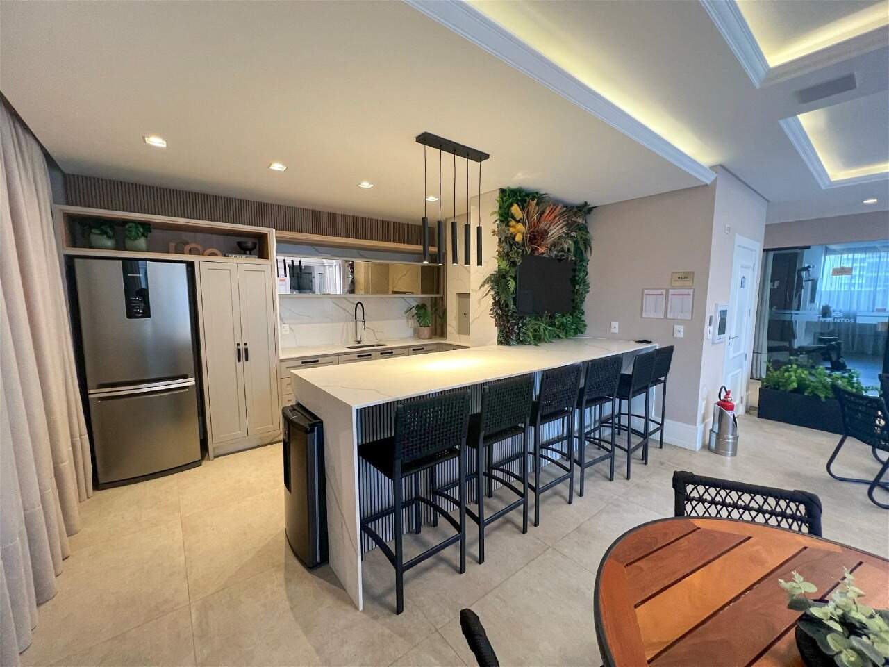 Apartamento à venda no Meia Praia: Área gourmet 