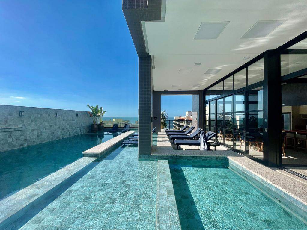 Apartamento à venda no Meia Praia: Pisicna 