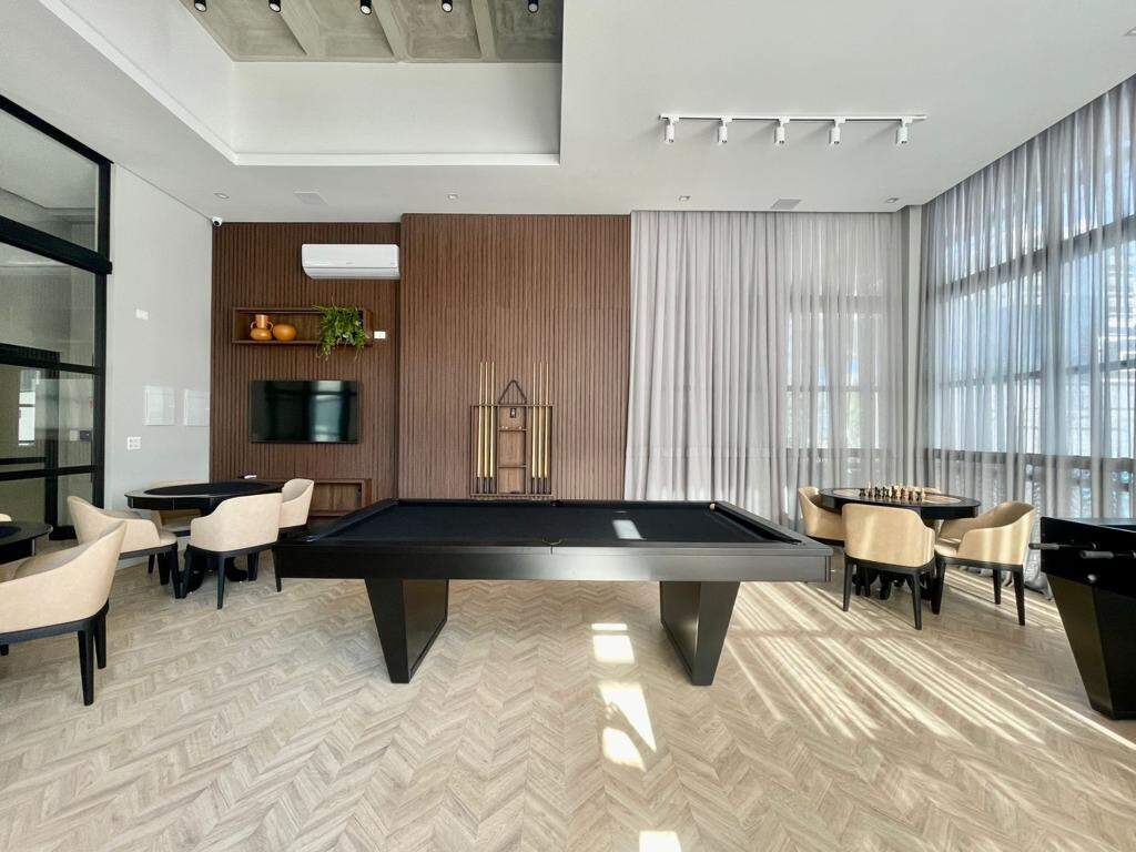 Apartamento à venda no Meia Praia: Sala de jogos 