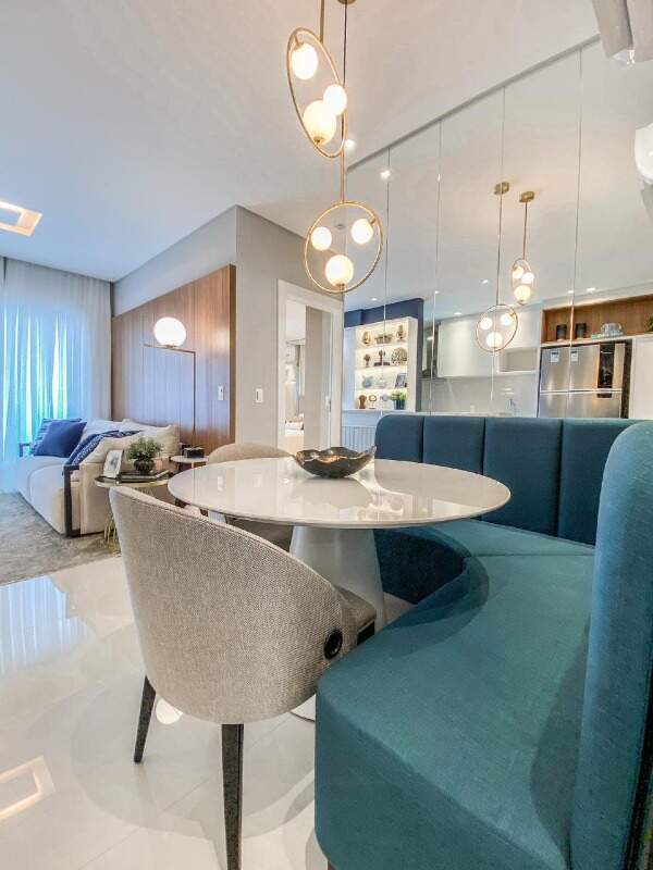 Apartamento à venda no Meia Praia: Sala de jantar