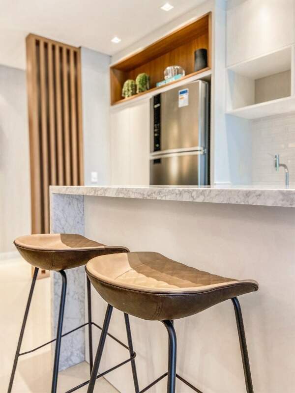 Apartamento à venda no Meia Praia: Cozinha