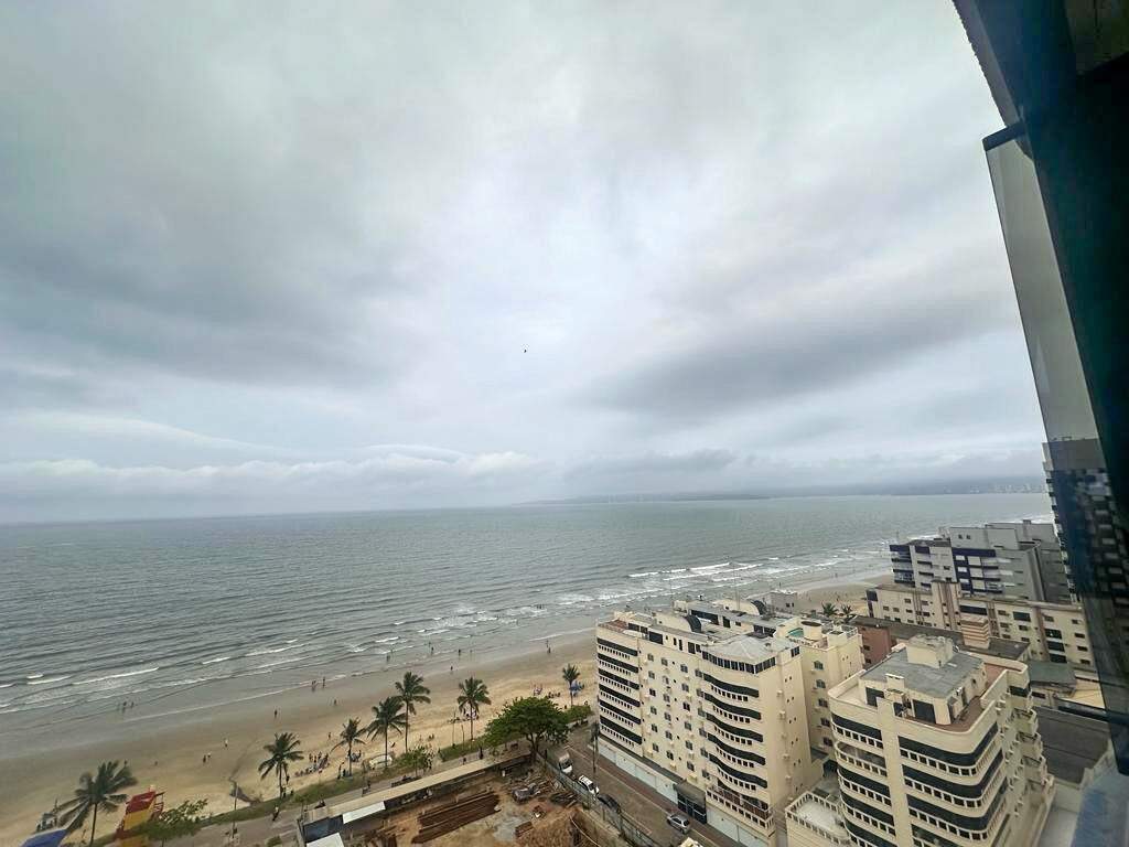 Apartamento à venda no Meia Praia: Vista do apartamento