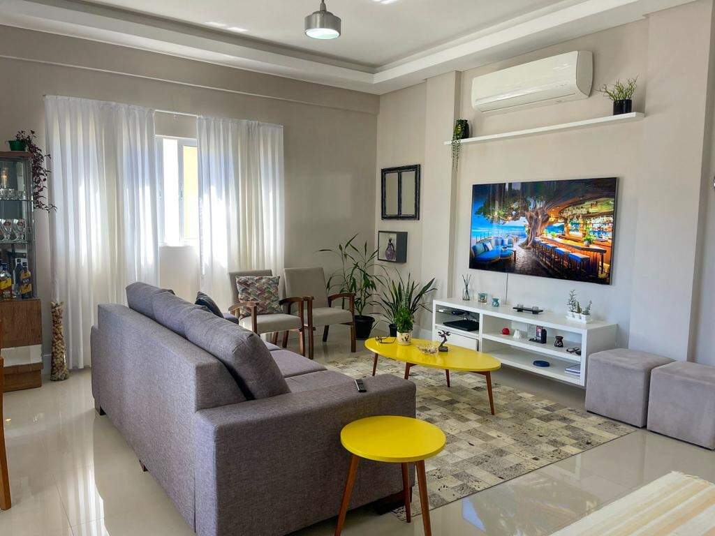Apartamento à venda no Centro: Living