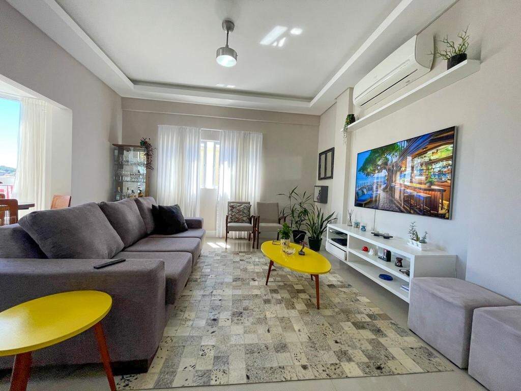 Apartamento à venda no Centro: Living 