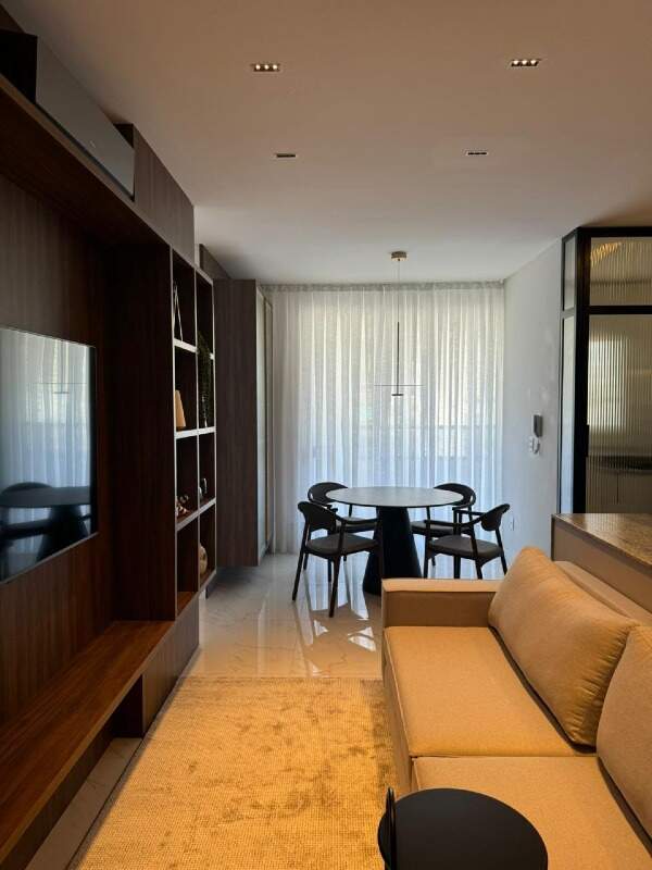 Apartamento à venda no Balneário Perequê: 