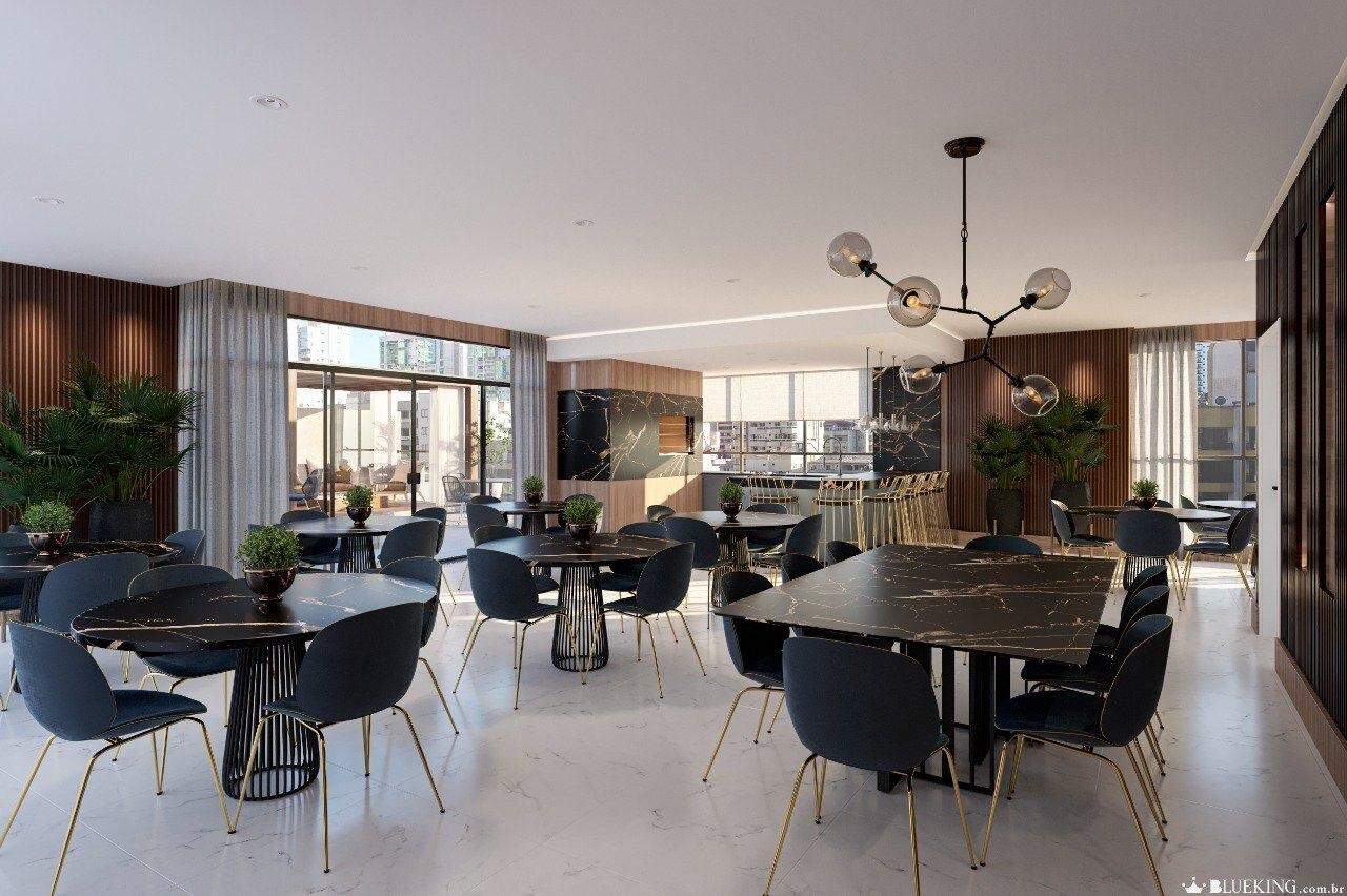Apartamento à venda no Meia Praia: 