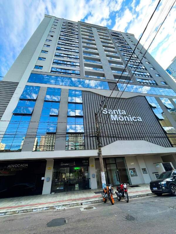 Apartamento à venda no Meia Praia: 